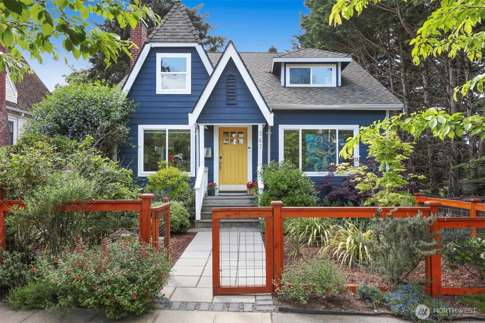 Property photo for 347 29th Avenue, Seattle photo 2