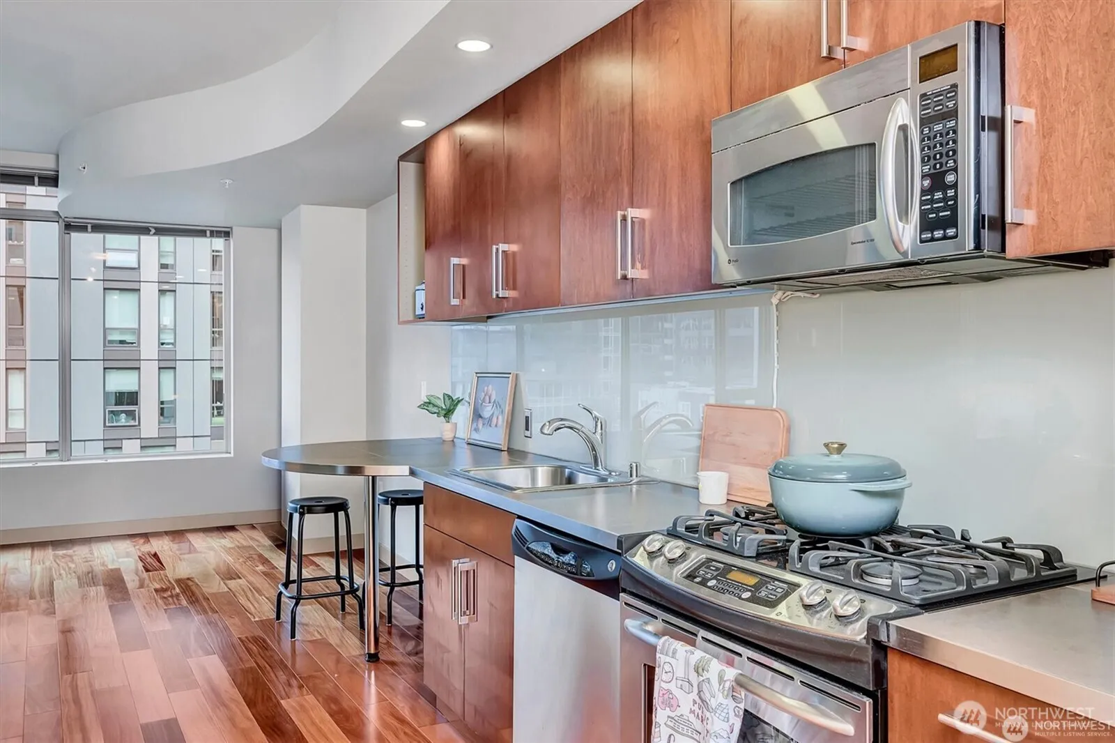 Property photo for 910 Lenora Street #s1004, Seattle photo 5