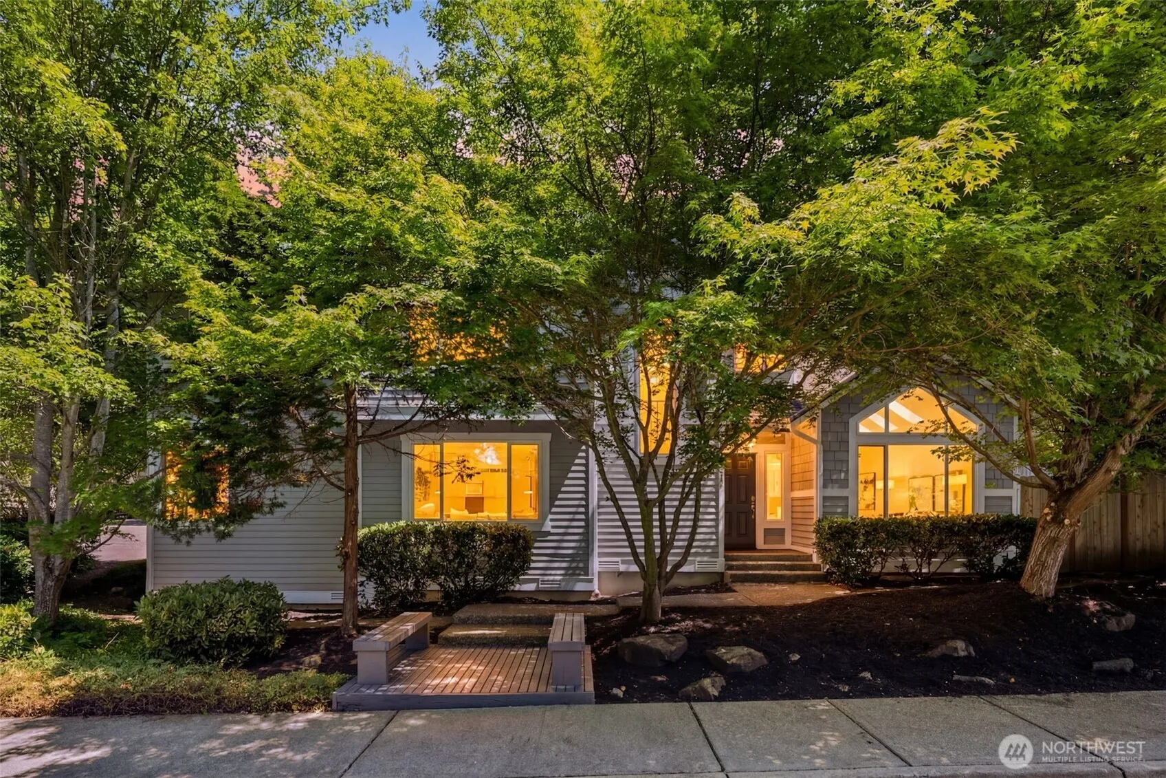 Property photo for 10521 Ne 120th Street, Kirkland photo 2