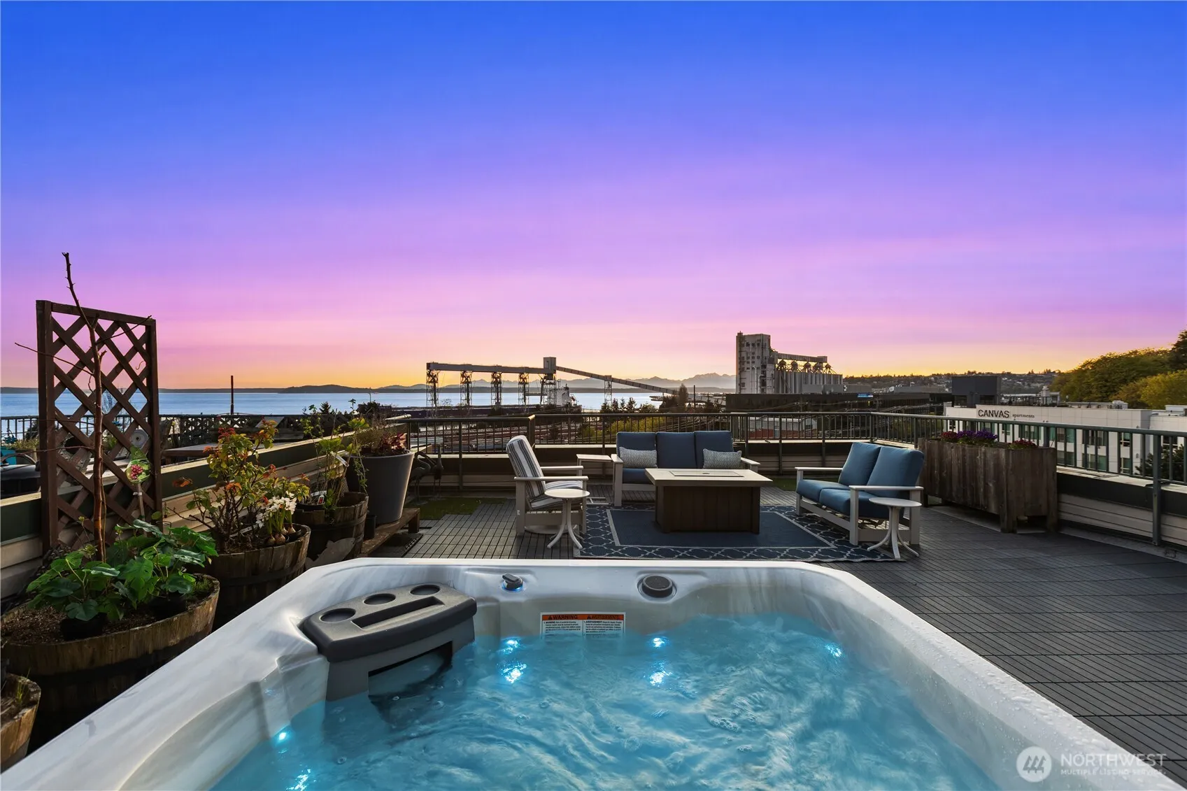 Property photo for 524 6th Avenue W #407, Seattle