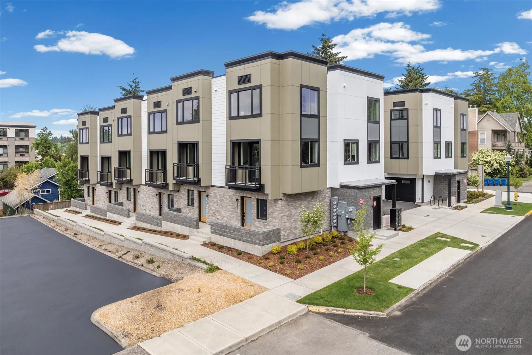 Property photo for 528 13th Avenue Se #105, Olympia