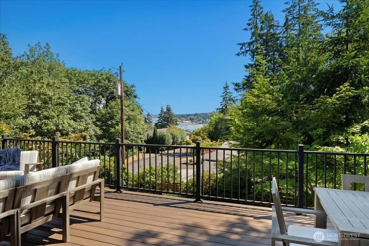 Property photo for 9514 Goodman Avenue, Gig Harbor photo 3