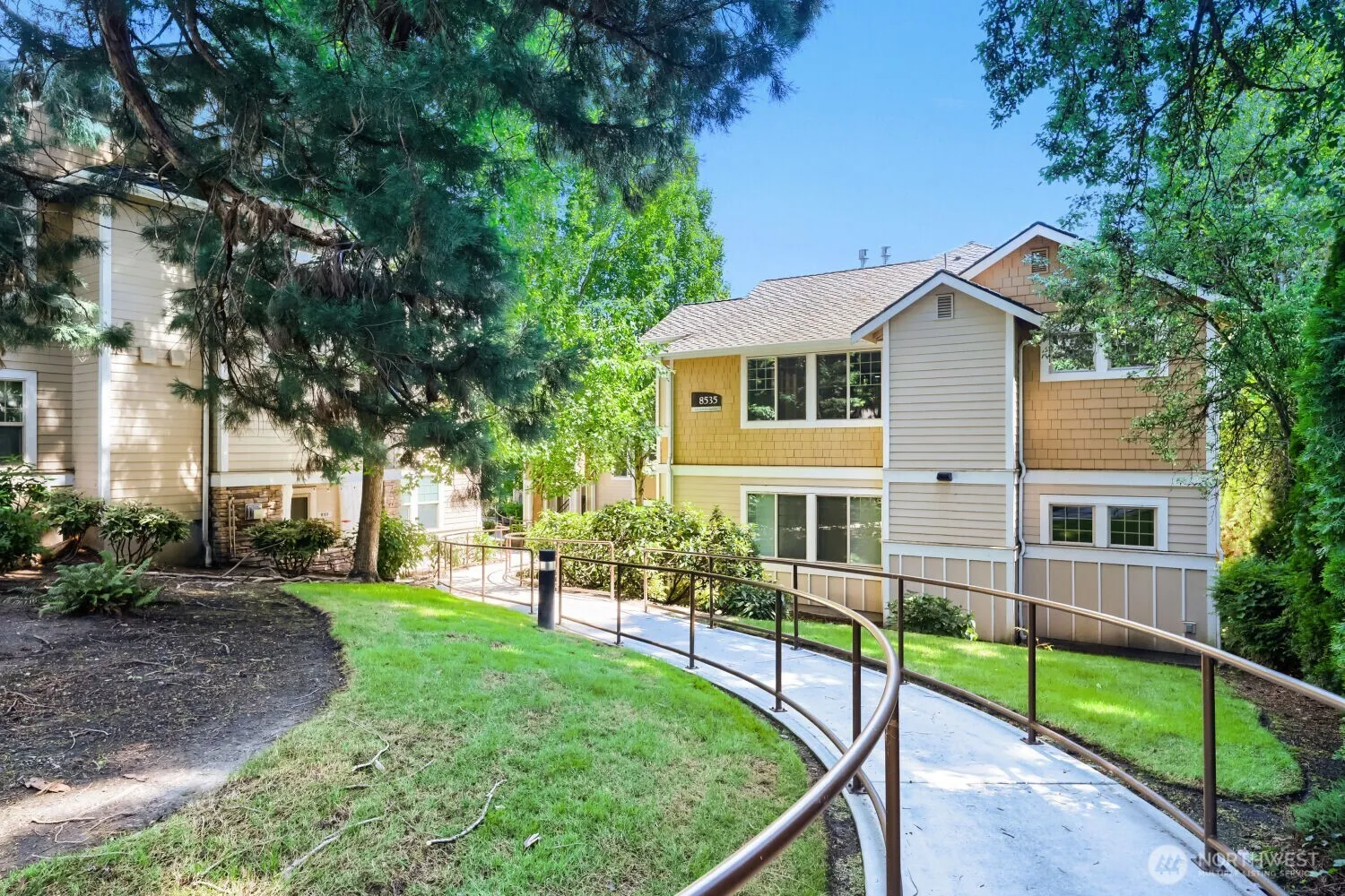 Property photo for 8535 Avondale Road Ne #a204, Redmond
