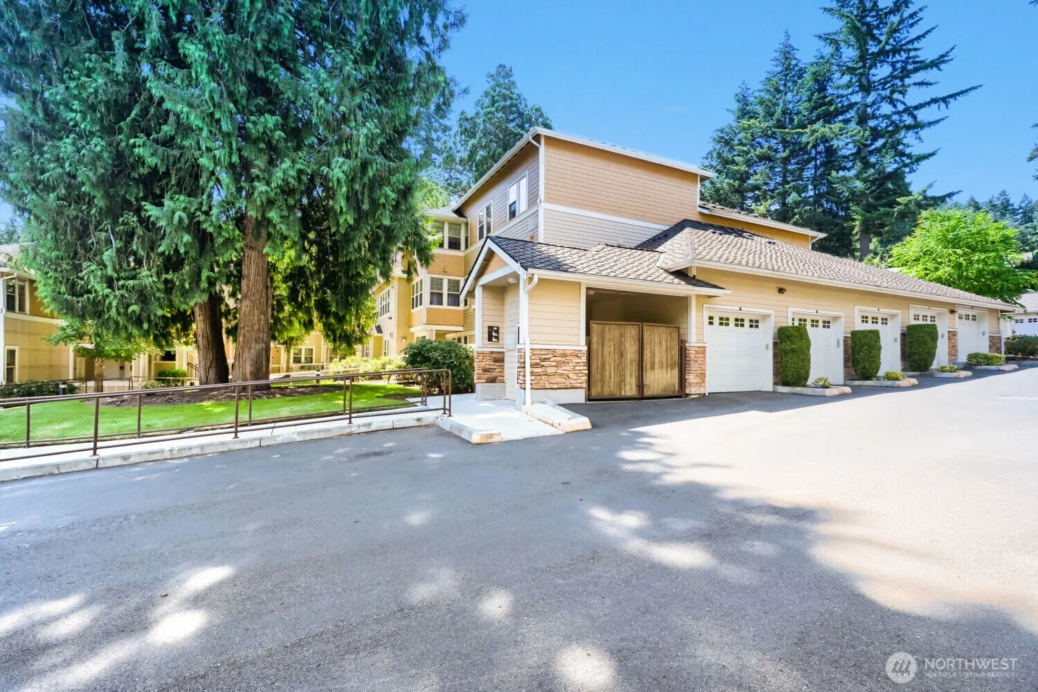 Property photo for 8535 Avondale Road Ne #a204, Redmond photo 3