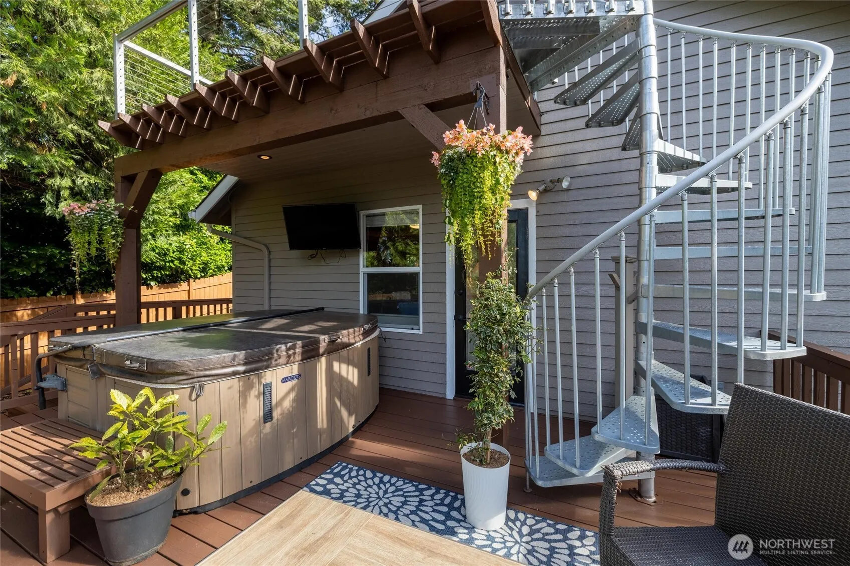 Property photo for 818 Haddon Road, Anacortes photo 2