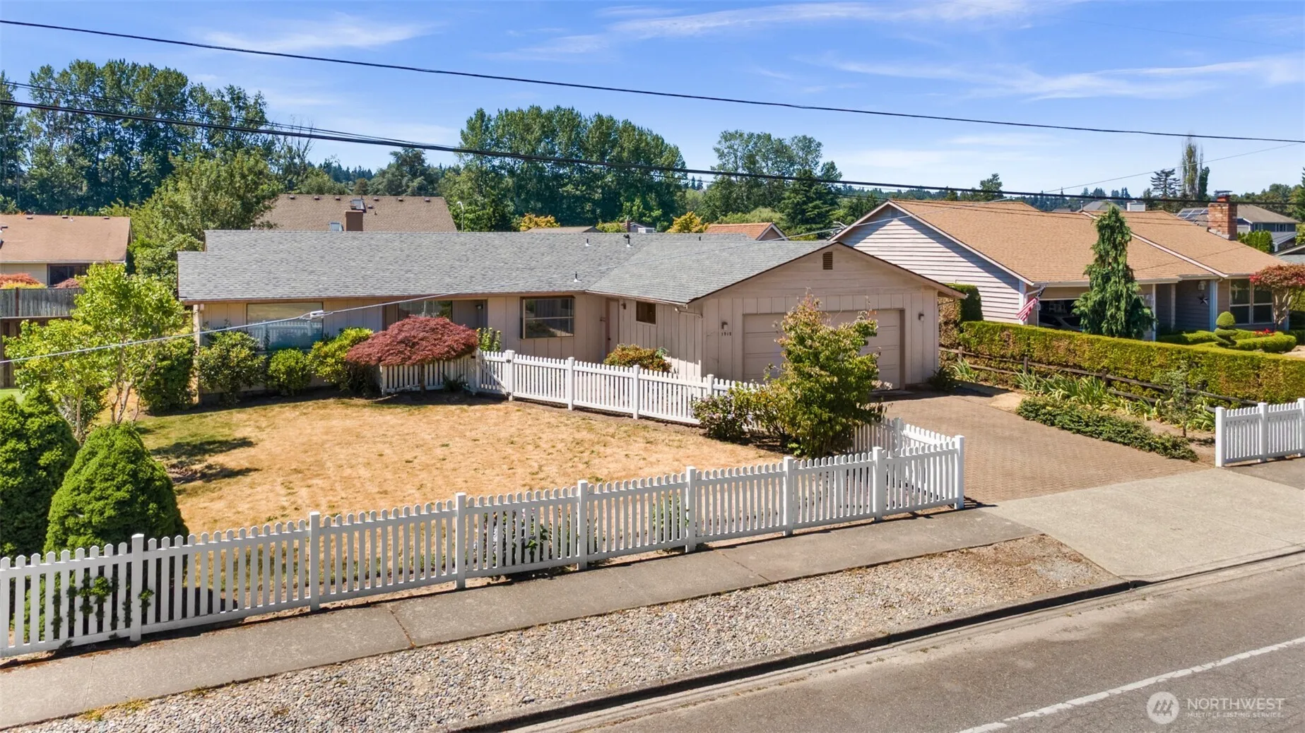Property photo for 1912 Tacoma Road, Puyallup photo 2
