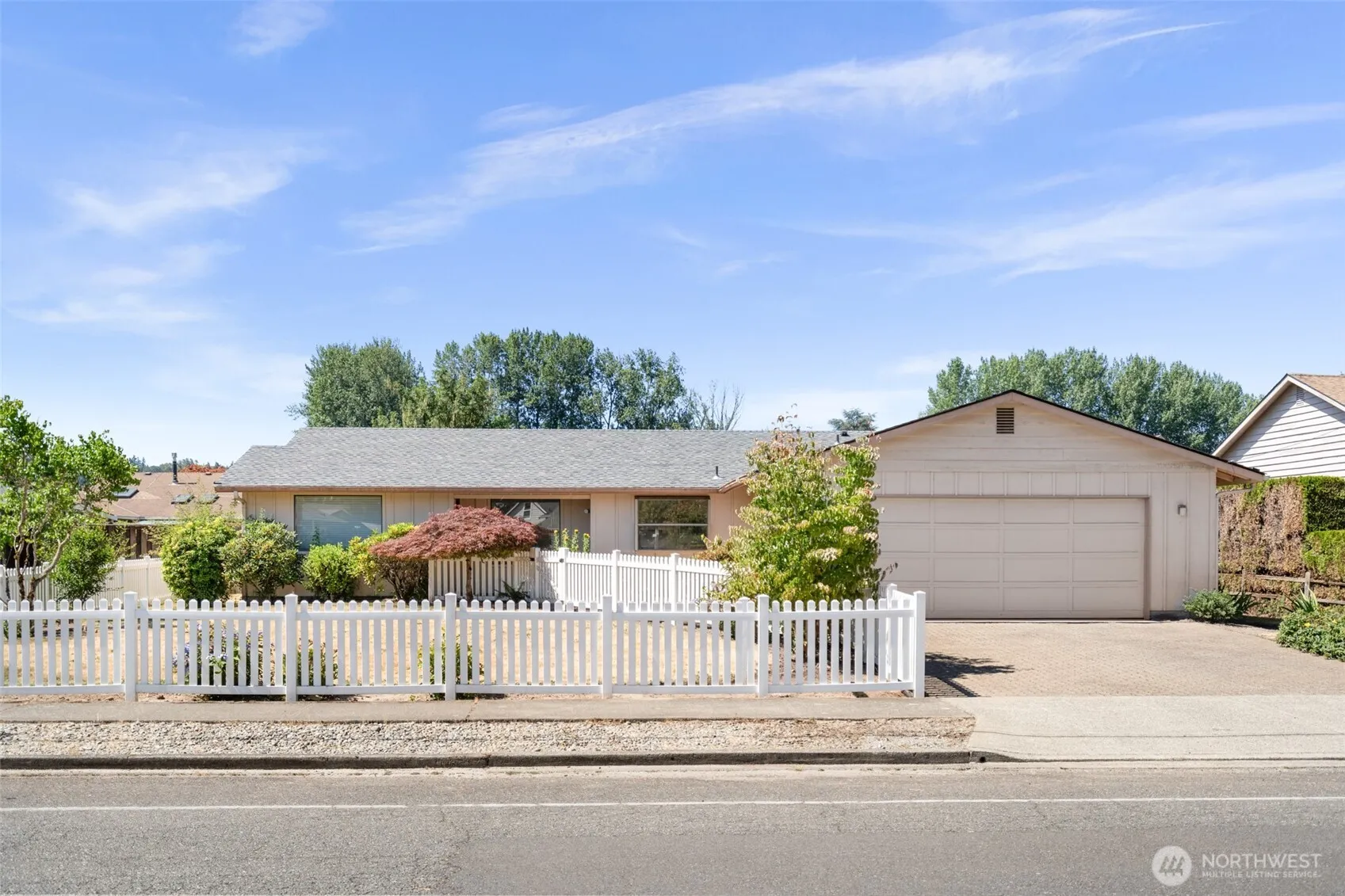 Property photo for 1912 Tacoma Road, Puyallup photo 4