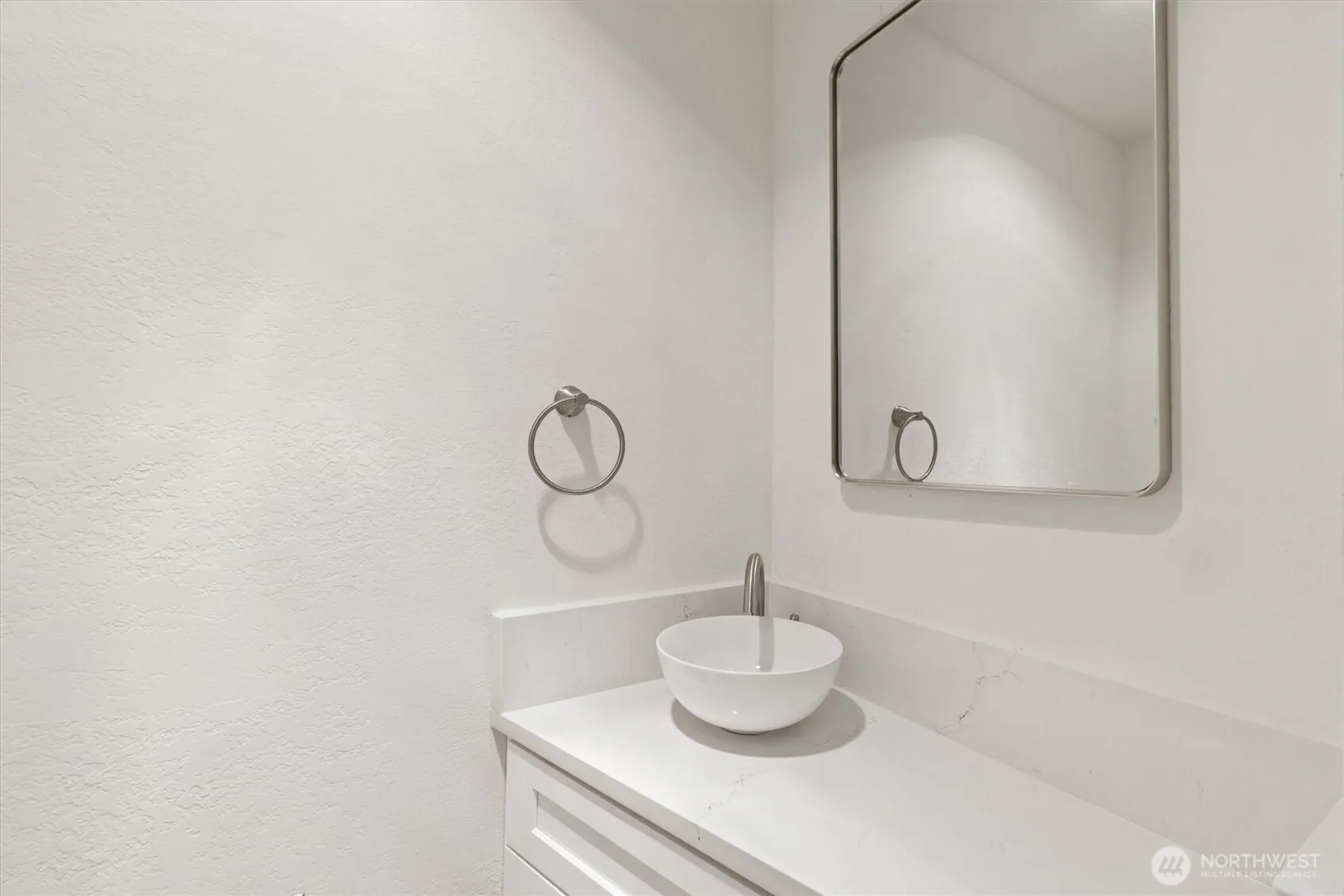 Property photo for 6582 137th Avenue Ne #415, Redmond photo 4