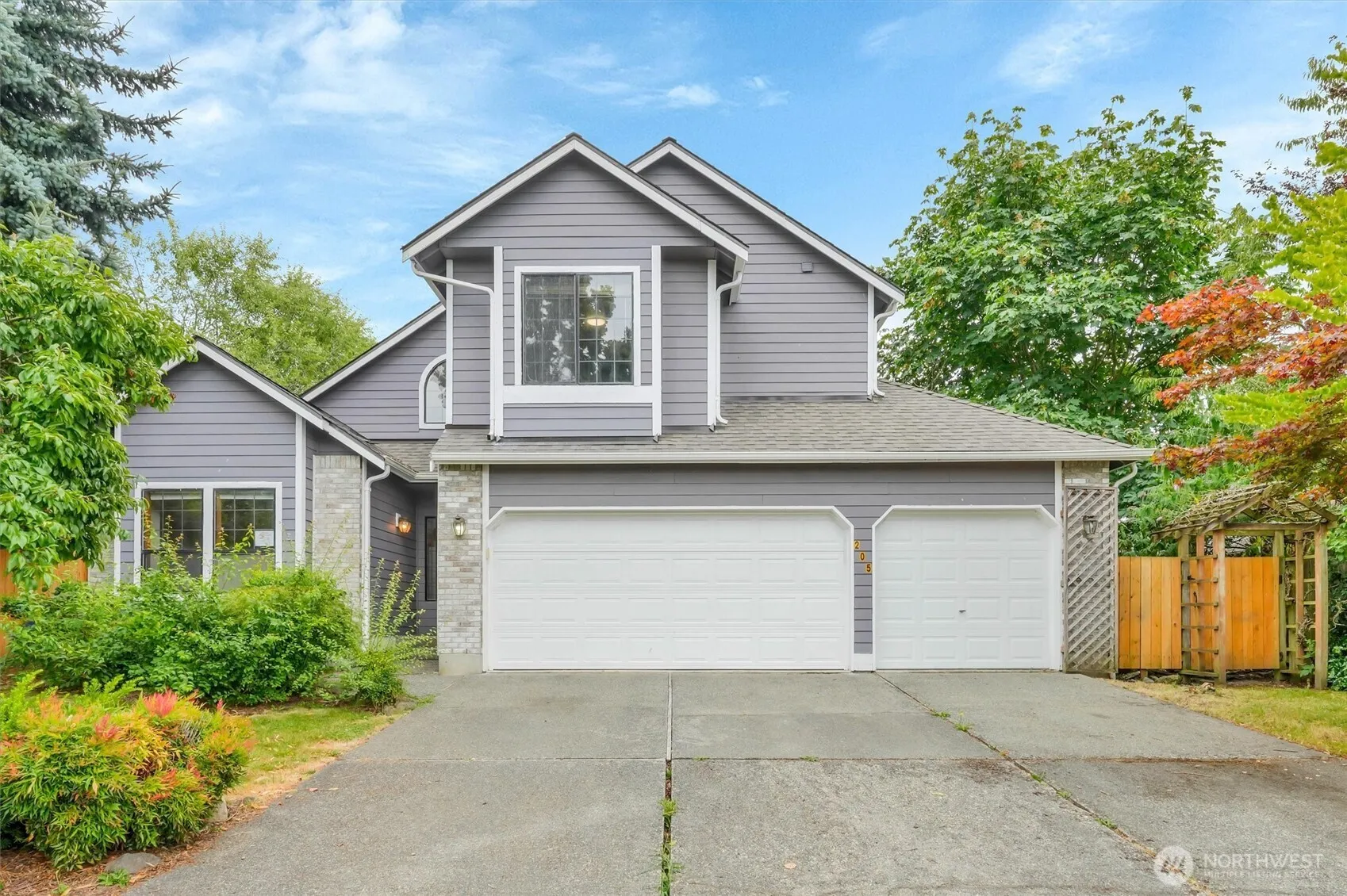 Property photo for 205 Spring Place, Enumclaw photo 2