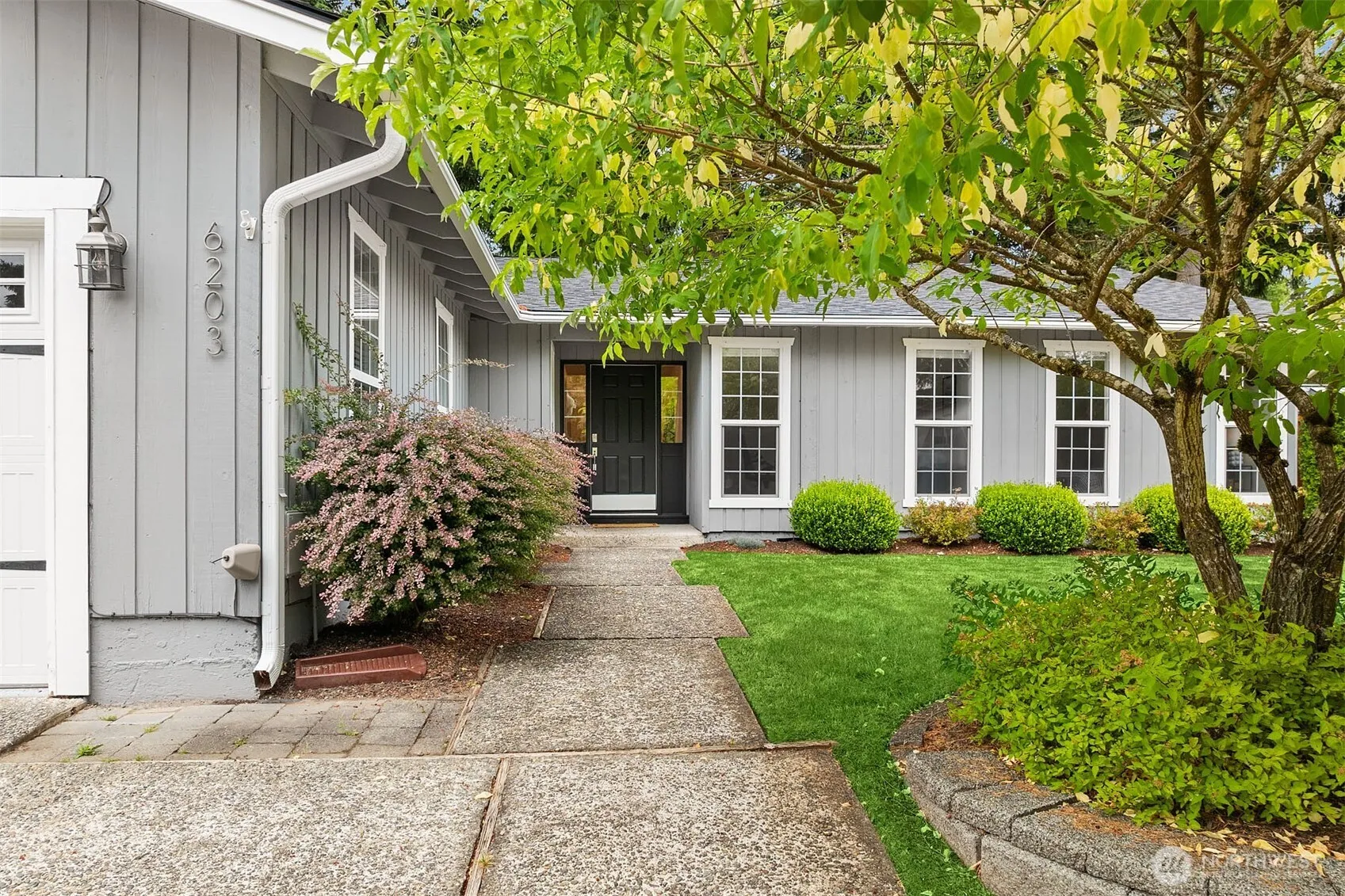 Property photo for 6203 144th Avenue Ne, Redmond photo 2