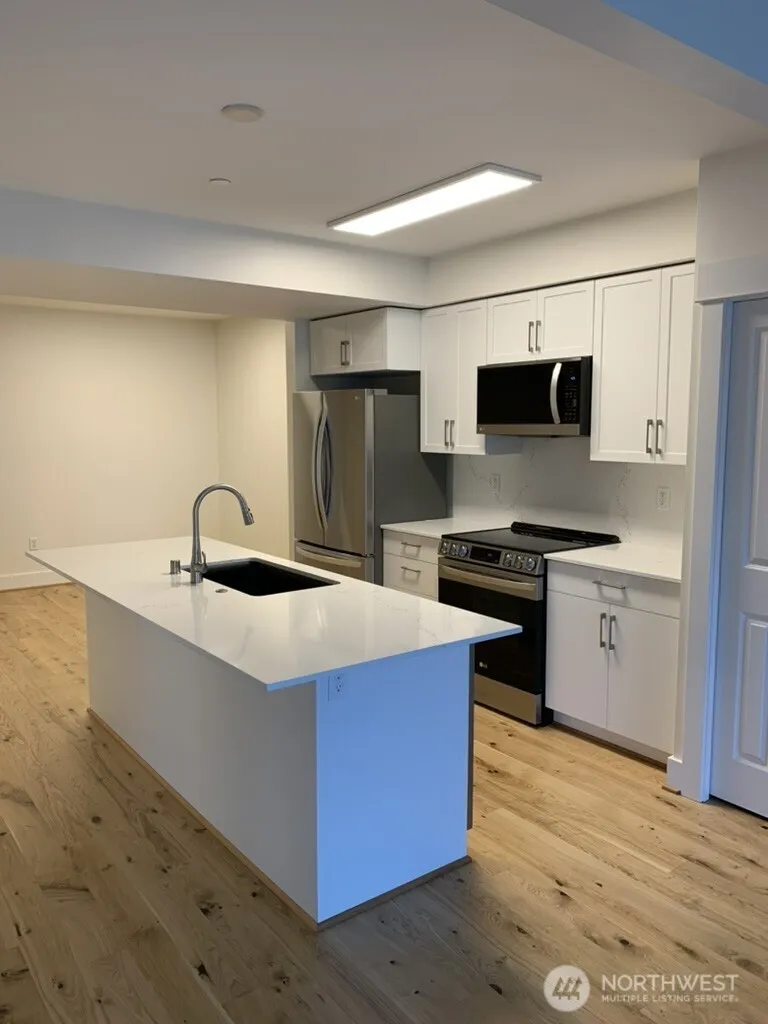 Property photo for 699 John St #414, Seattle photo 5
