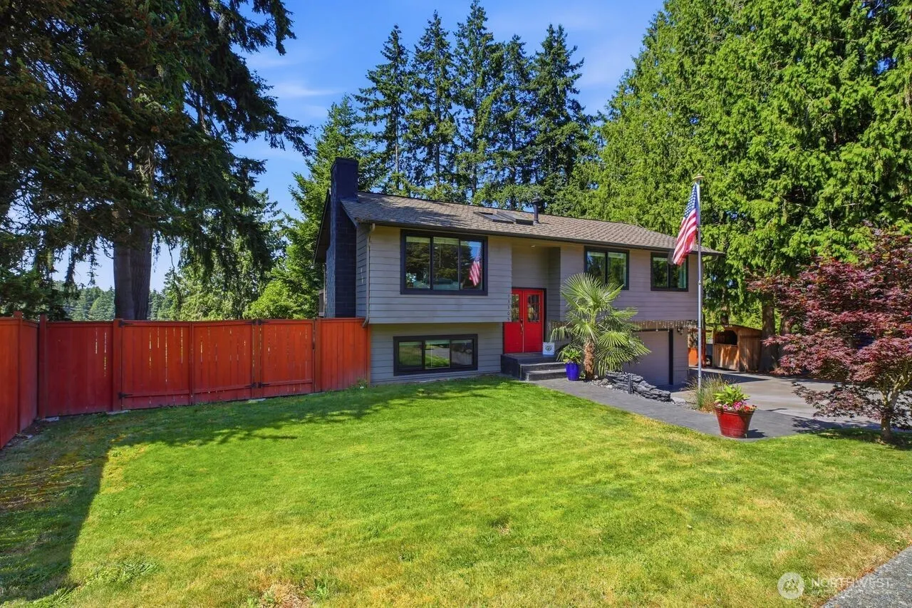 Property photo for 13305 115th Avenue Ne, Kirkland photo 4
