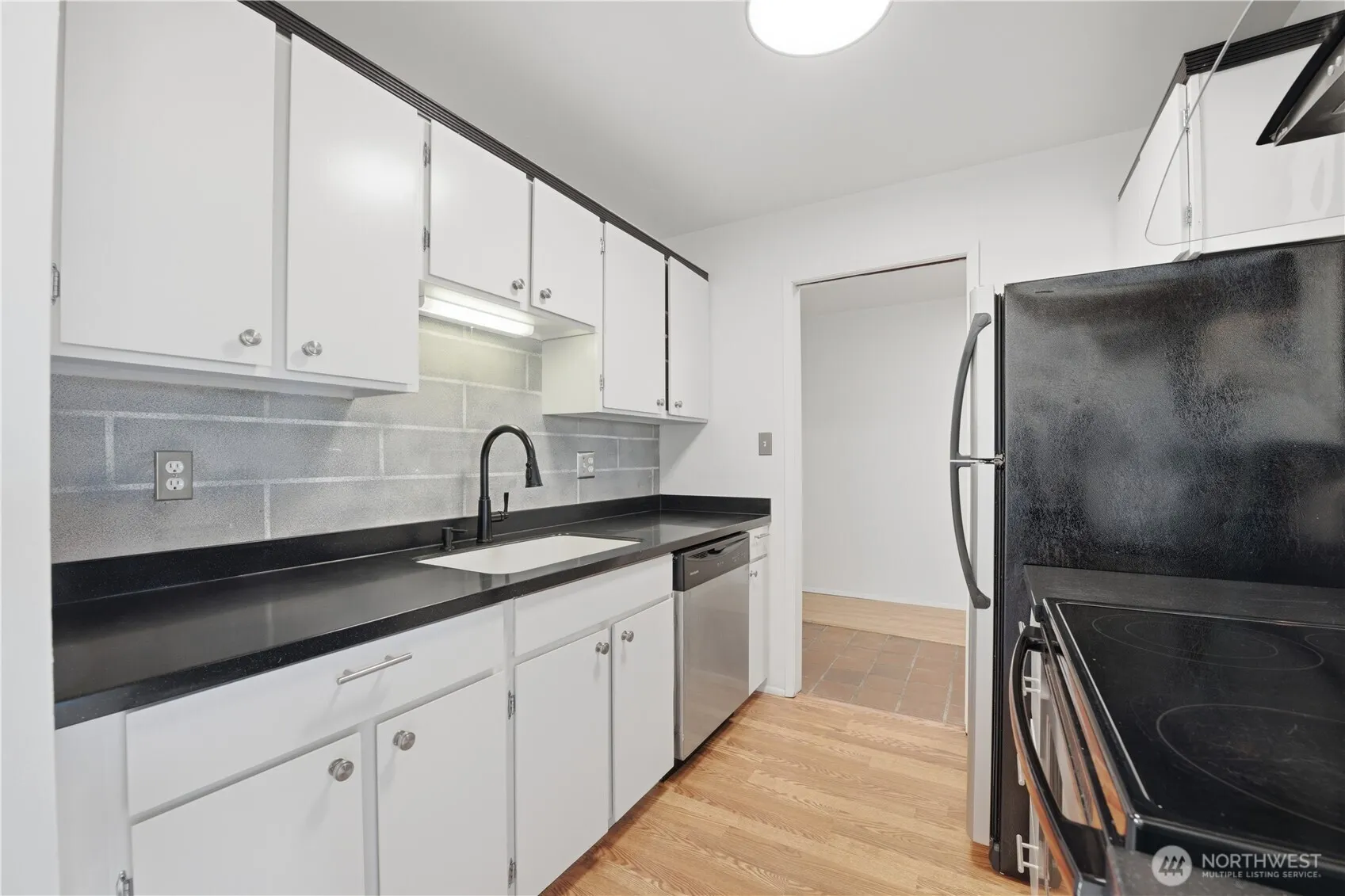 Property photo for 310 S 11th Street #212, Mount Vernon photo 4