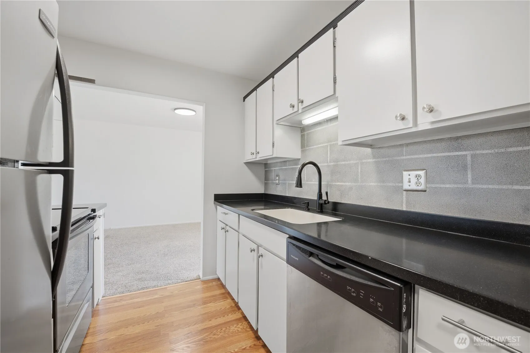 Property photo for 310 S 11th Street #212, Mount Vernon photo 2