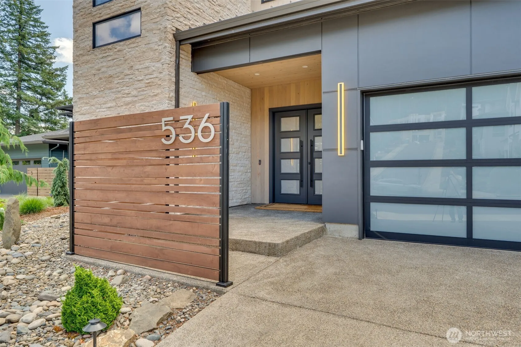 Property photo for 536 Ne Province Drive, Camas photo 2