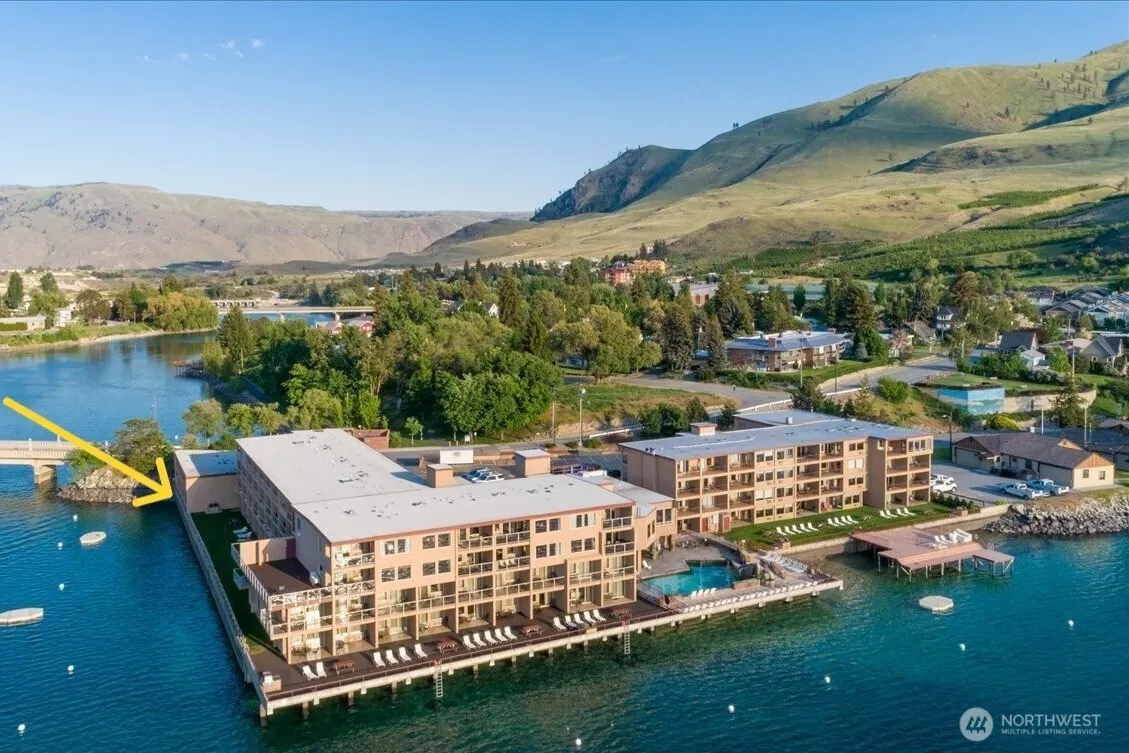Property photo for 322 W Woodin Avenue #713, Chelan photo 3