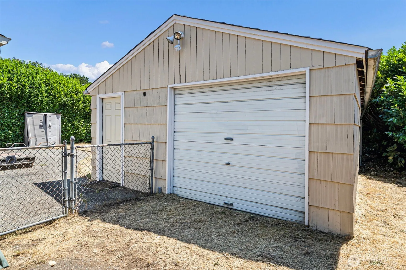 Property photo for 8503 33rd Avenue S, Lakewood photo 5