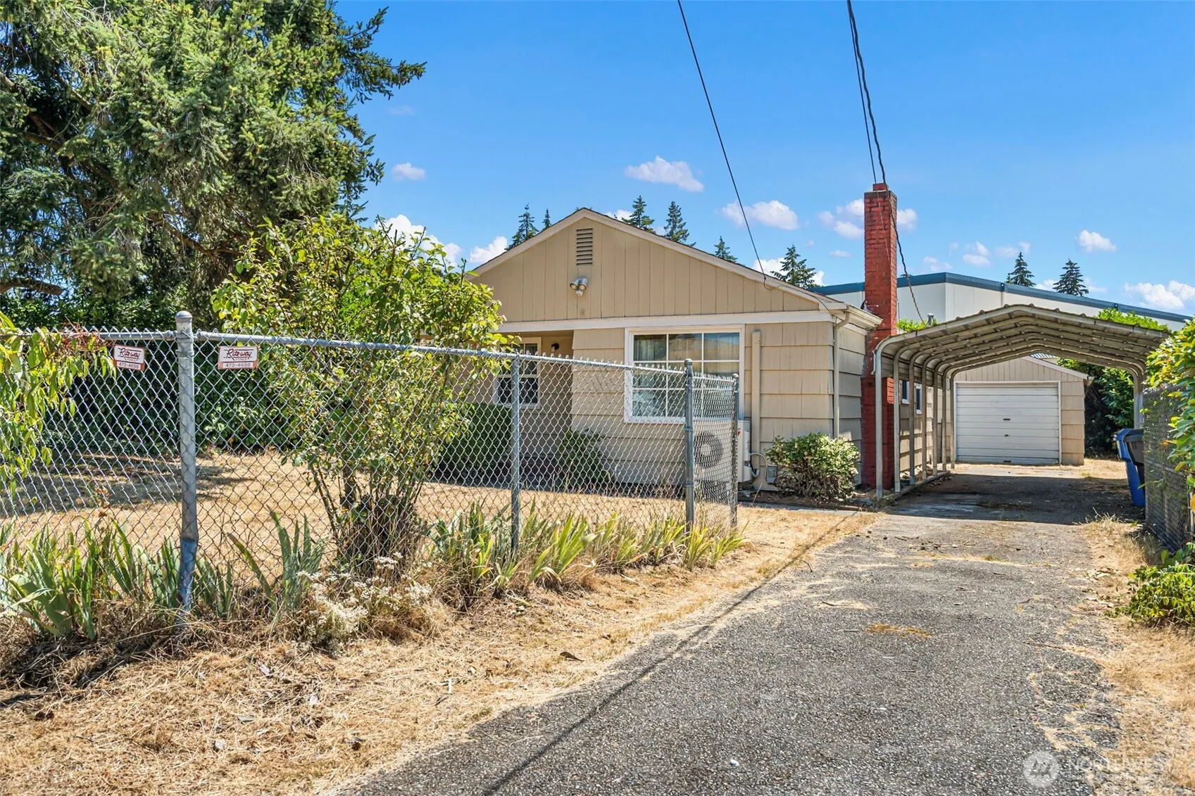 Property photo for 8503 33rd Avenue S, Lakewood photo 4