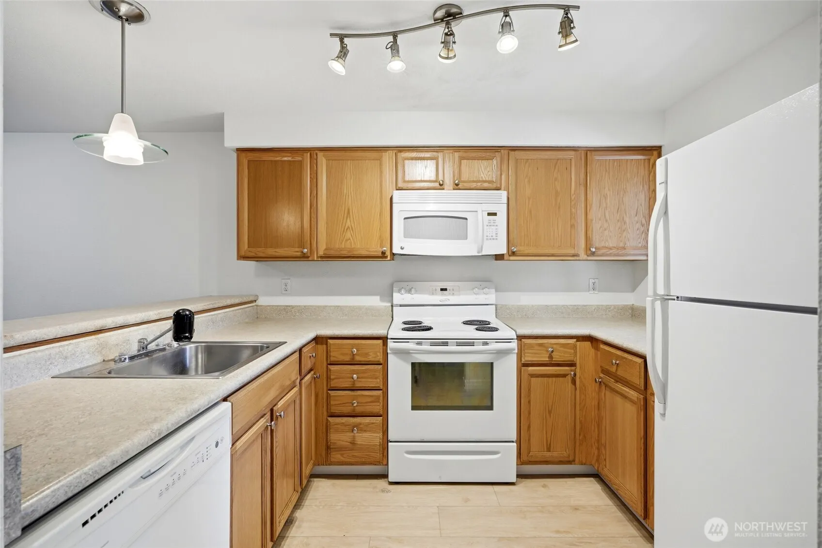 Property photo for 25131 98th Place S #b205, Kent photo 3