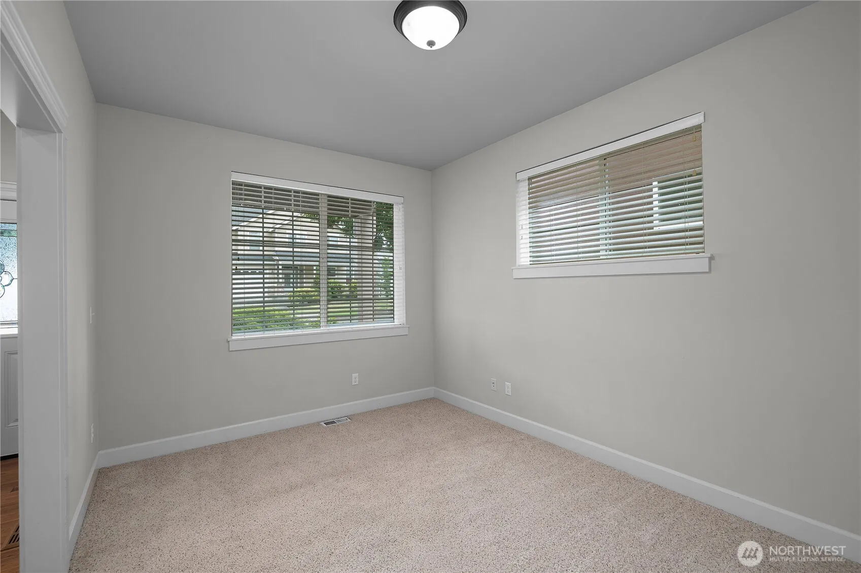 Property photo for 4437 Mckinley Street Ne, Lacey photo 5