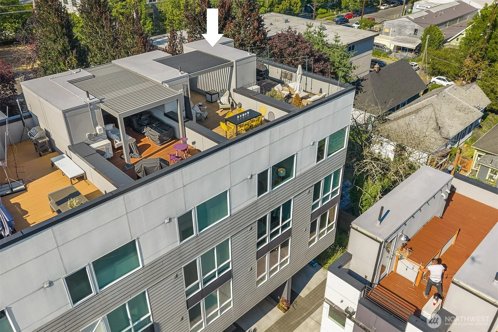 Property photo for 1644 B 20th Avenue, Seattle photo 2