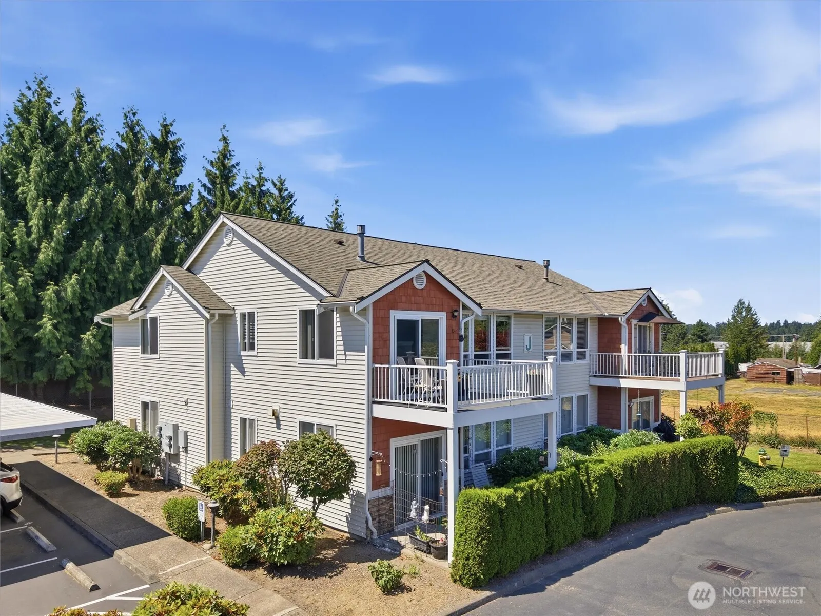 Property photo for 800 96th Avenue Ne #j202, Lake Stevens