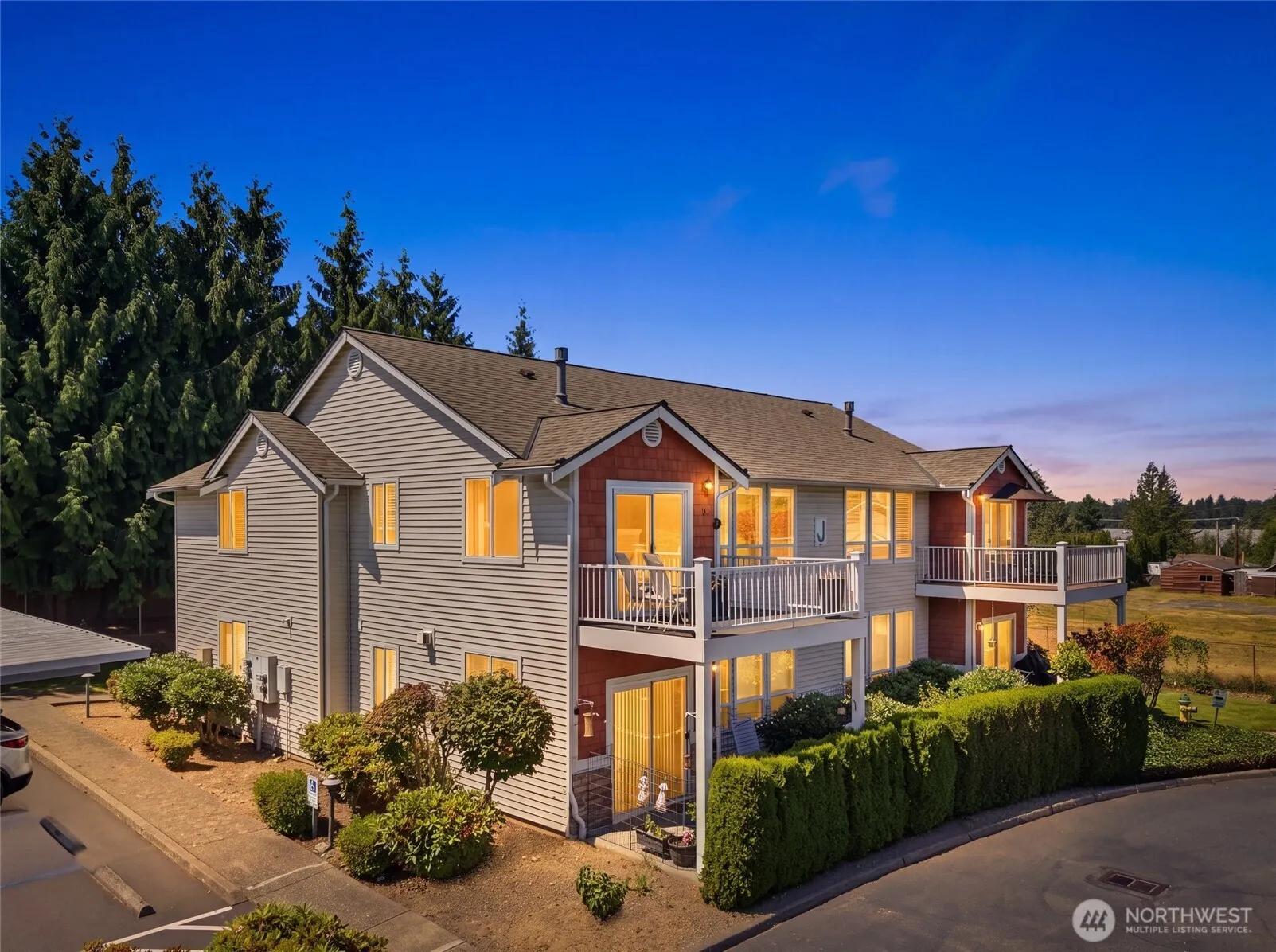 Property photo for 800 96th Avenue Ne #j202, Lake Stevens