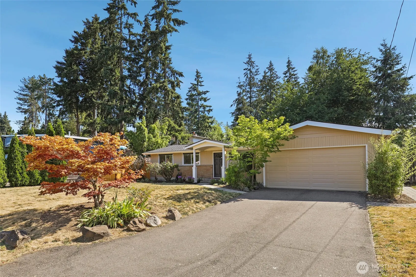 Property photo for 936 165th Avenue Se, Bellevue photo 3