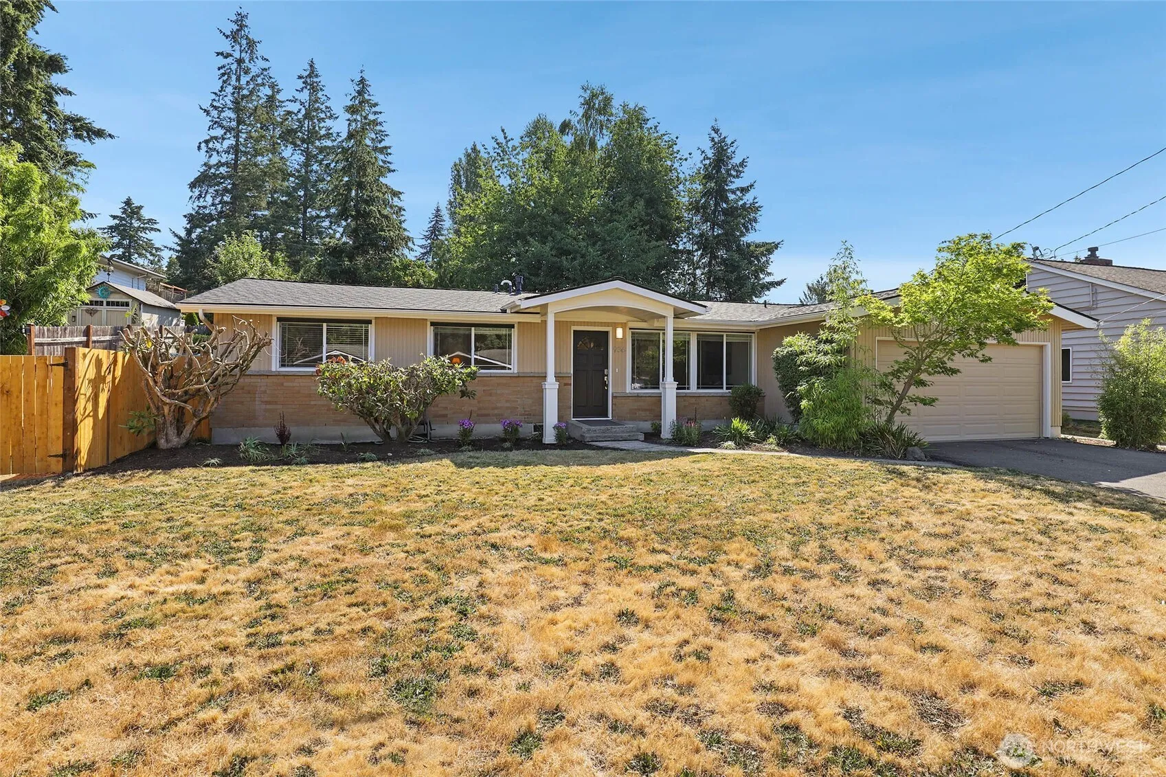 Property photo for 936 165th Avenue Se, Bellevue photo 2