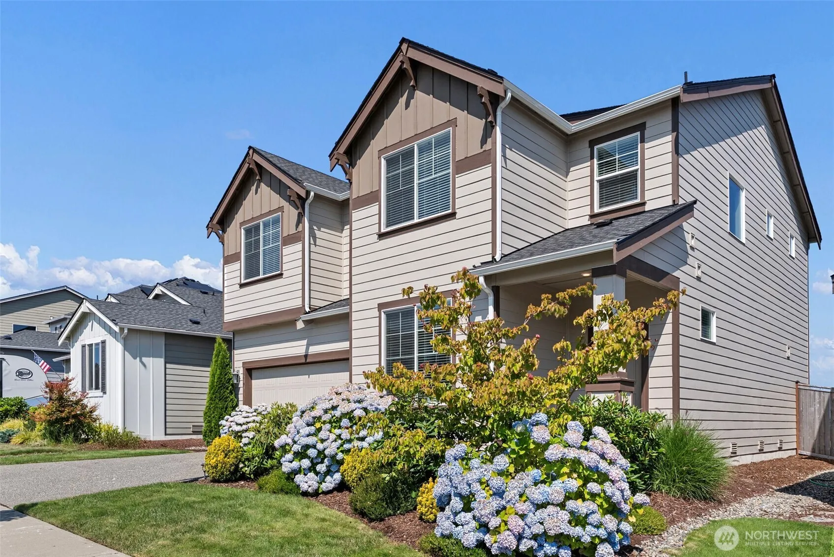 Property photo for 1379 Baker Heights Loop, Bremerton photo 2