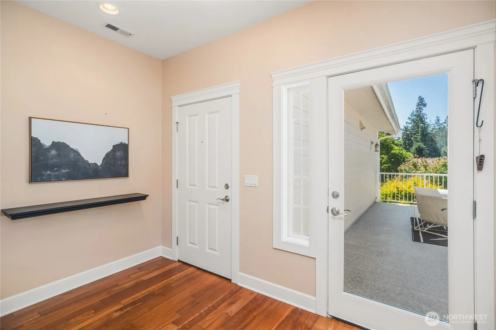 Property photo for 2303 Sundown Court, Anacortes photo 3