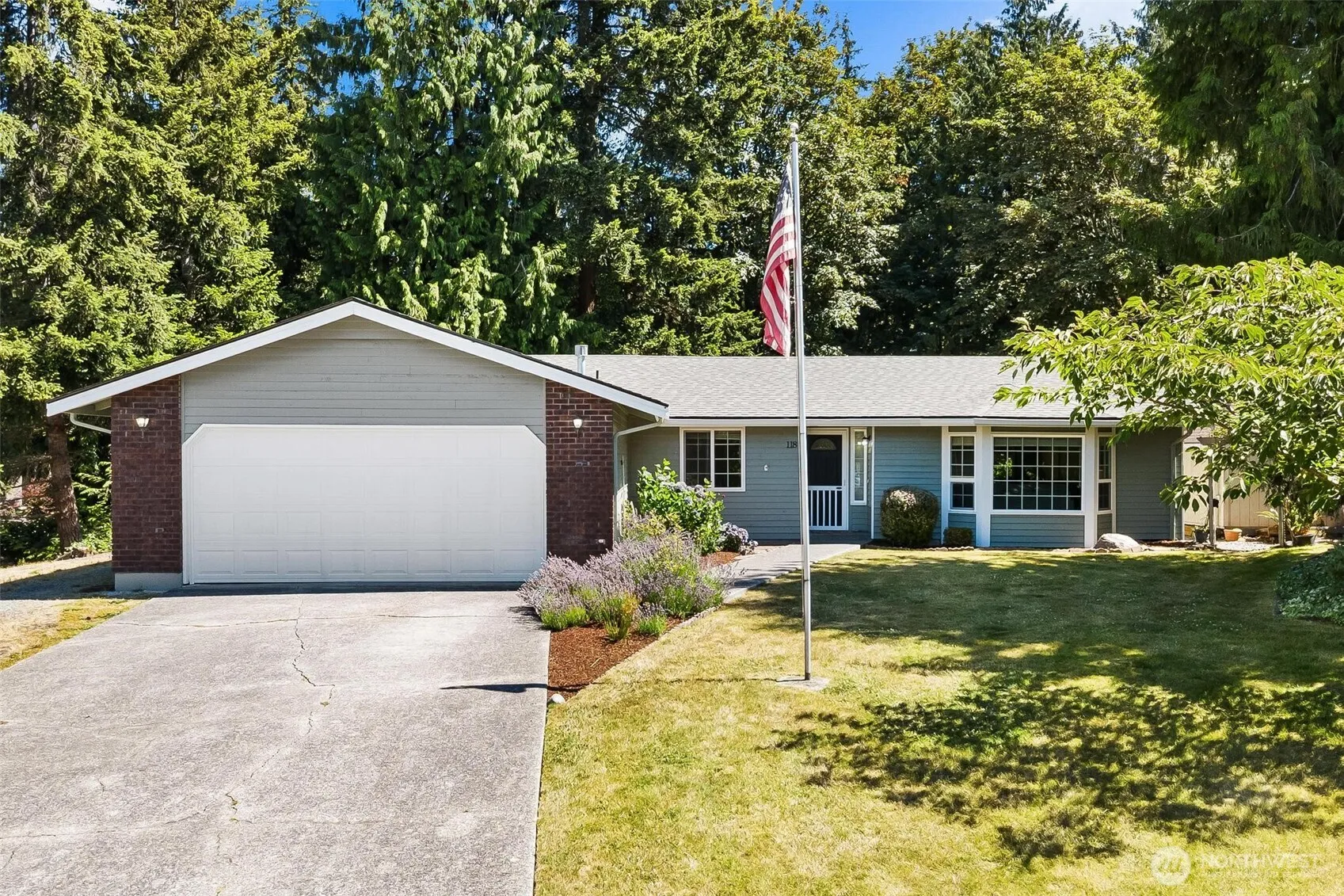 Property photo for 118 N 38th Place, Mount Vernon