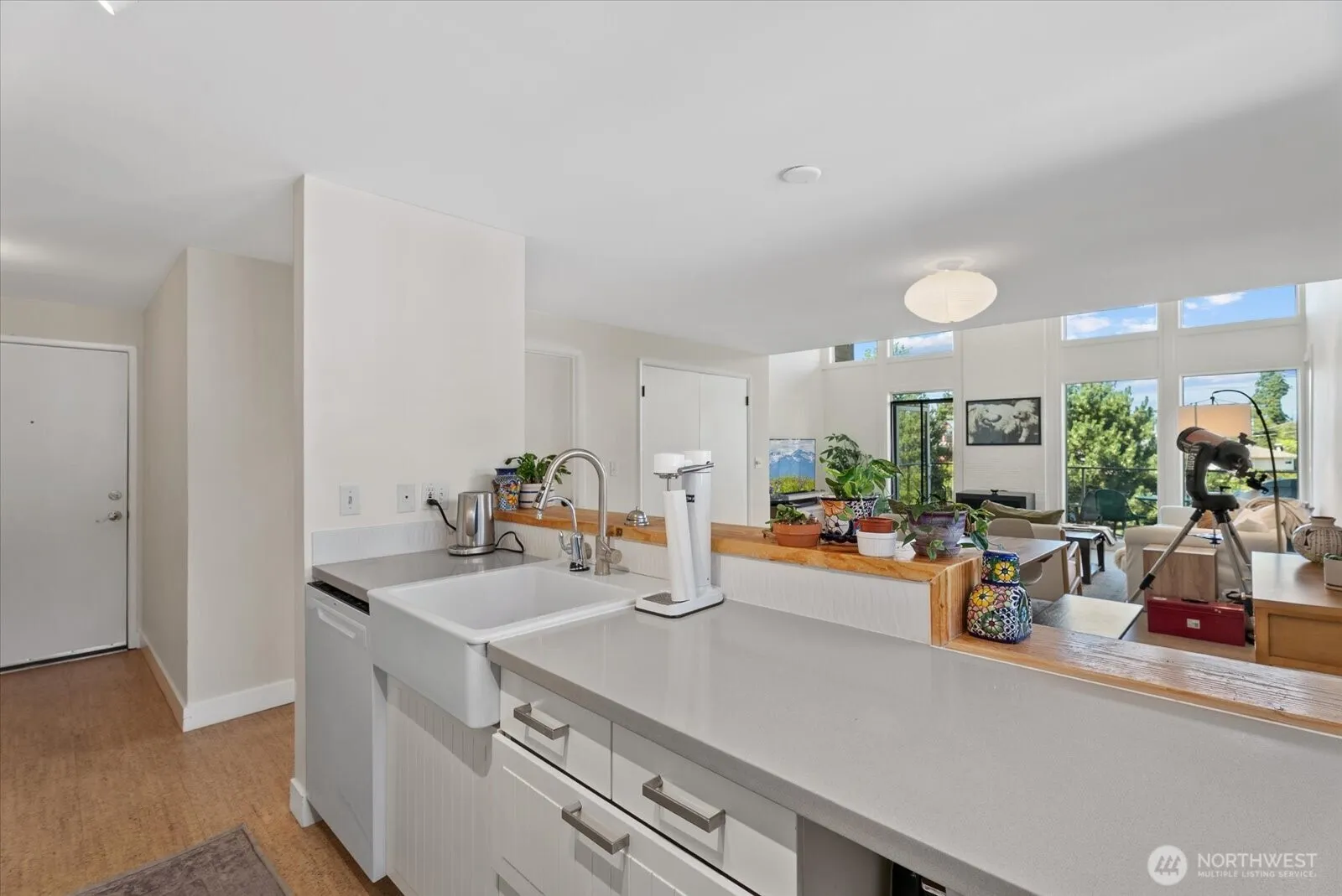 Property photo for 3717 Beach Drive Sw #303, Seattle photo 4