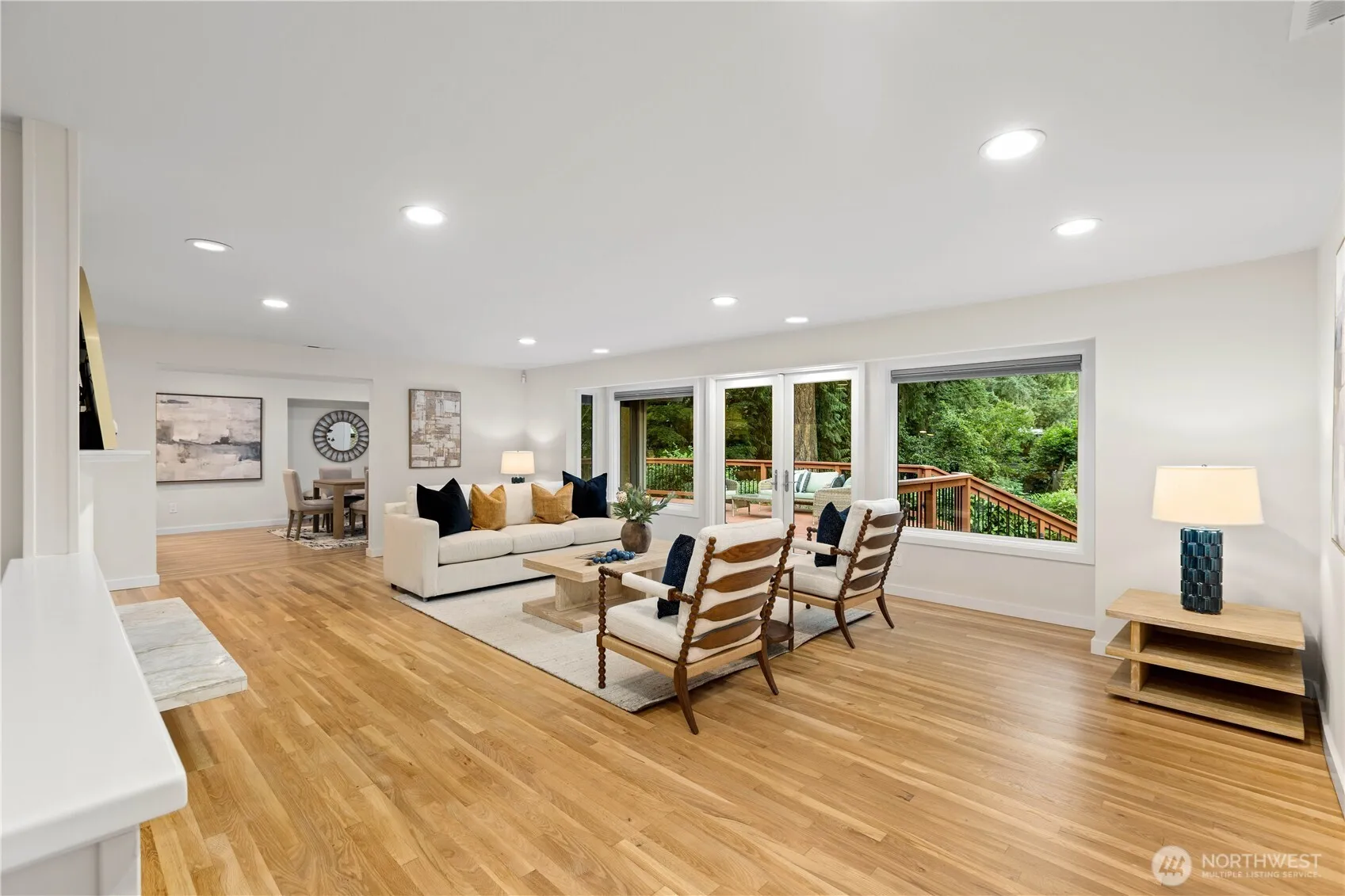 Property photo for 10527 Se 27th Street, Beaux Arts photo 5