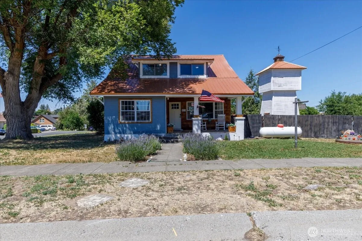 Property photo for 418 W Chestnut Street, Almira