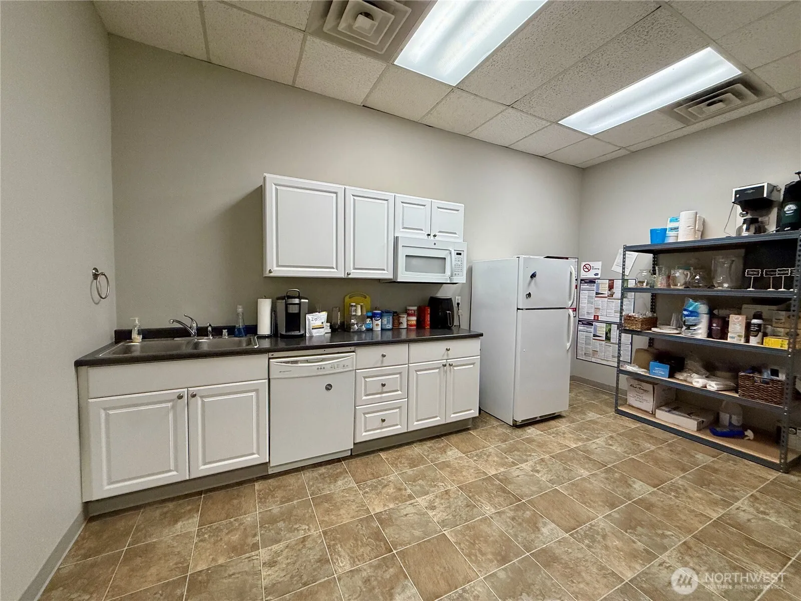 Property photo for 1615 Buck Way, Mount Vernon photo 5