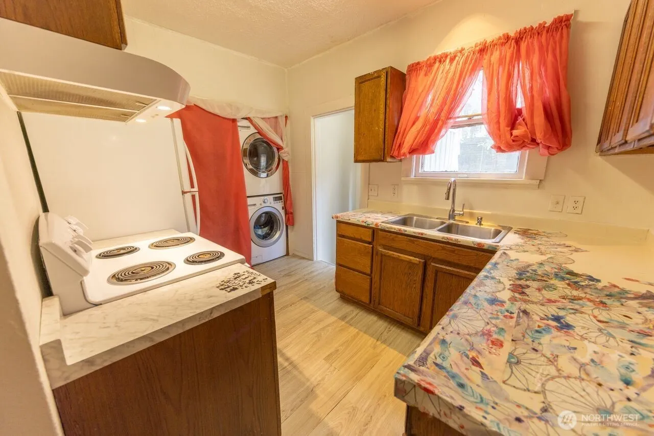 Property photo for 1501 26th Avenue S, Seattle photo 4