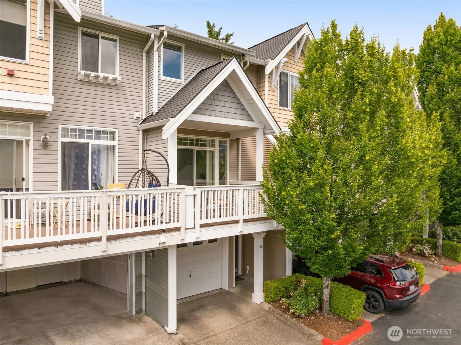 Property photo for 23120 Se Black Nugget Road #p2, Issaquah