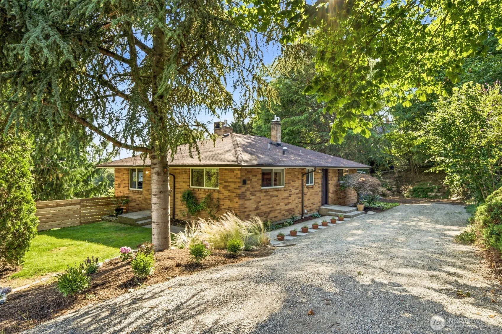 Property photo for 629 Sw 3rd Place, Renton