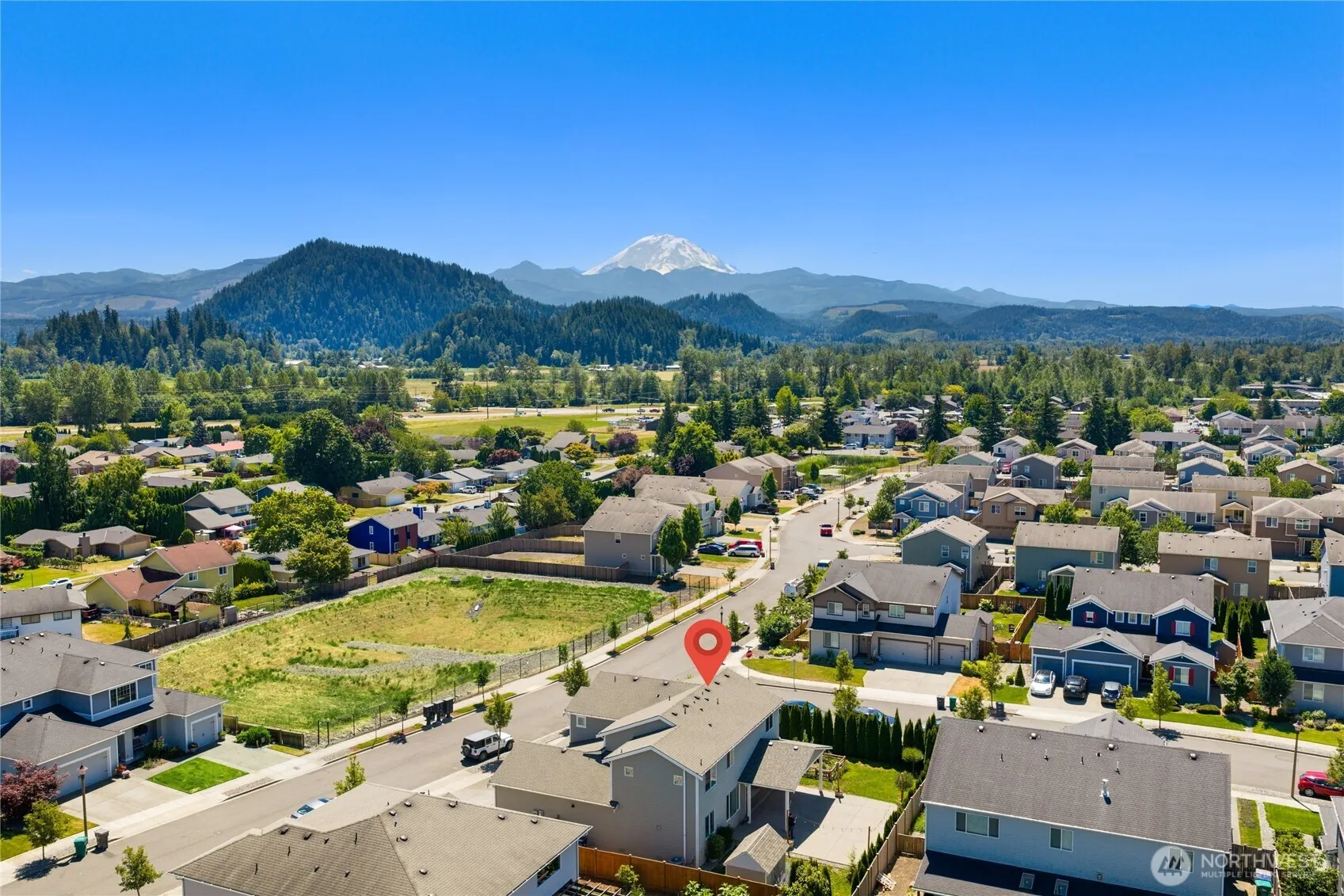 Property photo for 650 Mckinley Street, Enumclaw photo 2