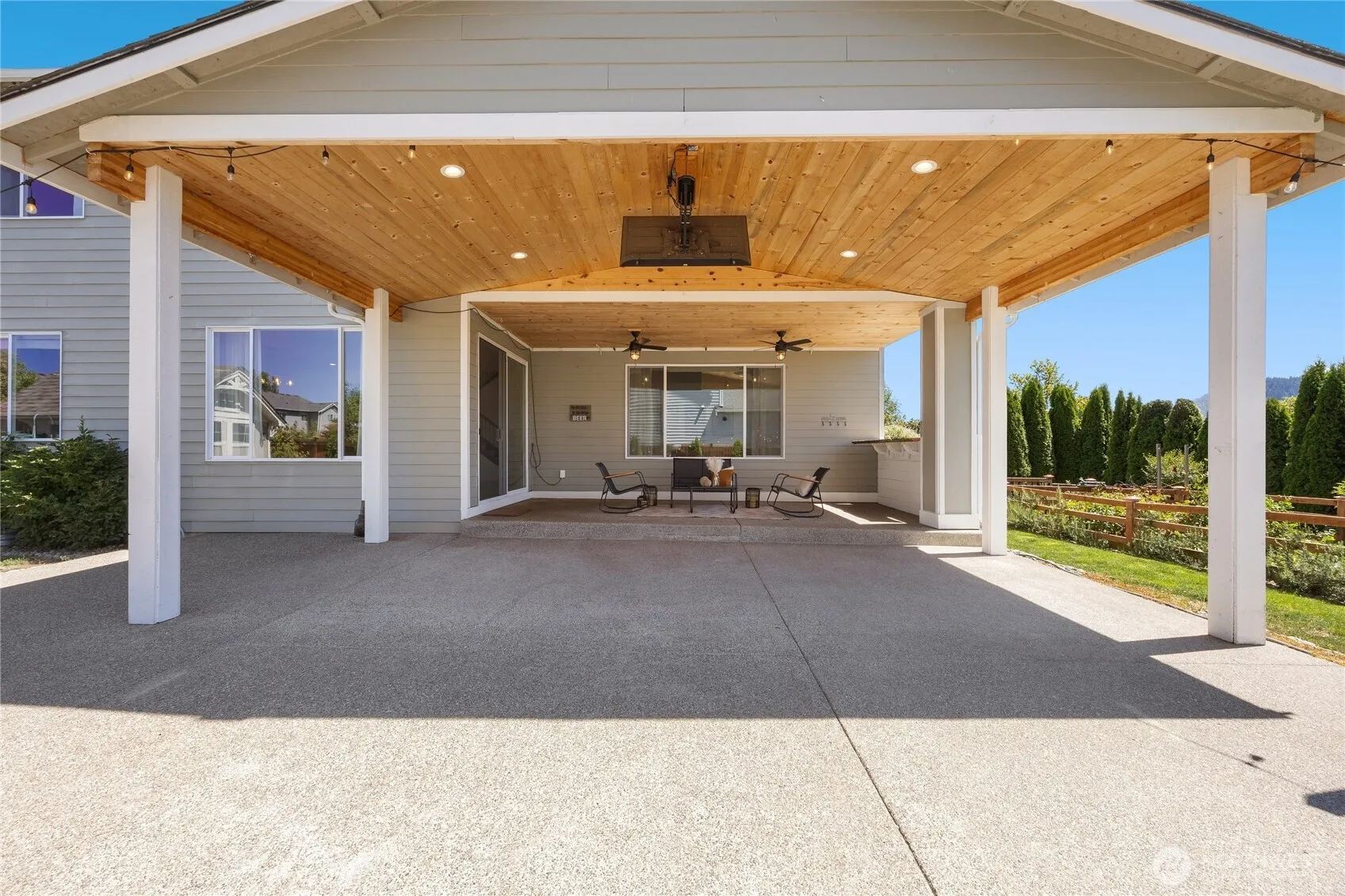 Property photo for 650 Mckinley Street, Enumclaw photo 3