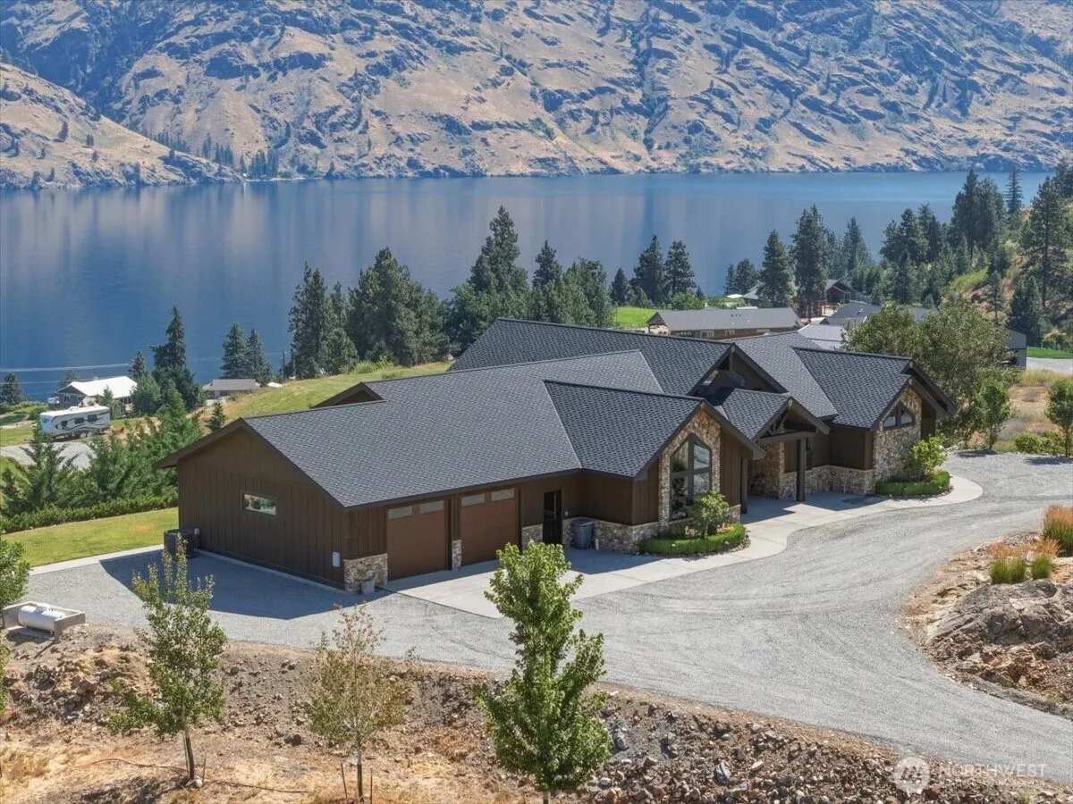 Property photo for 206 Mountain Lake Lane, Chelan