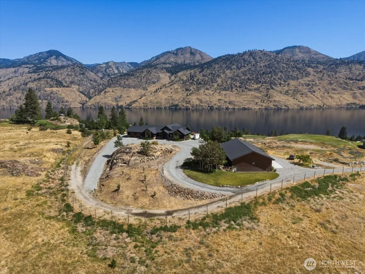 Property photo for 206 Mountain Lake Lane, Chelan photo 3