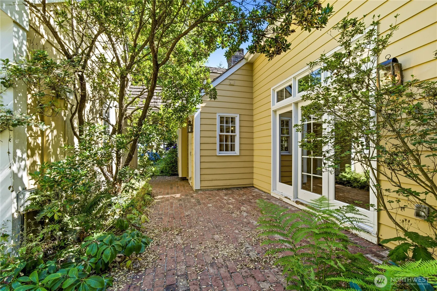 Property photo for 14729 Bear Creek Lane Ne, Woodinville photo 4