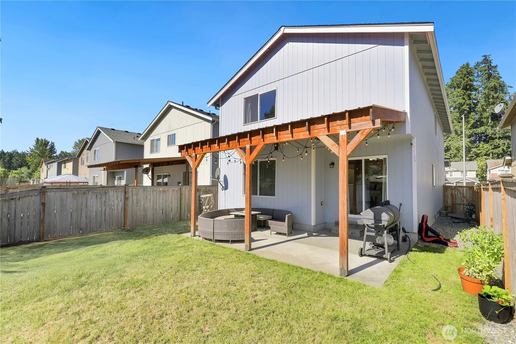 Property photo for 11719 9th Avenue Ct E, Tacoma photo 5