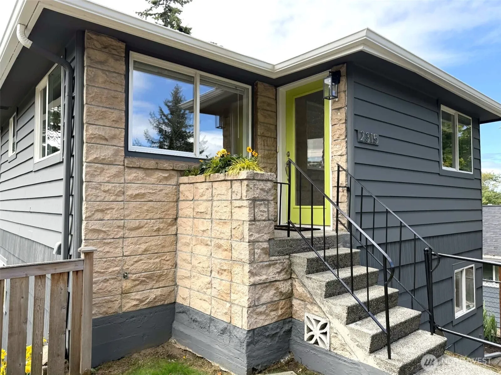 Property photo for 2315 S Bateman Street, Seattle