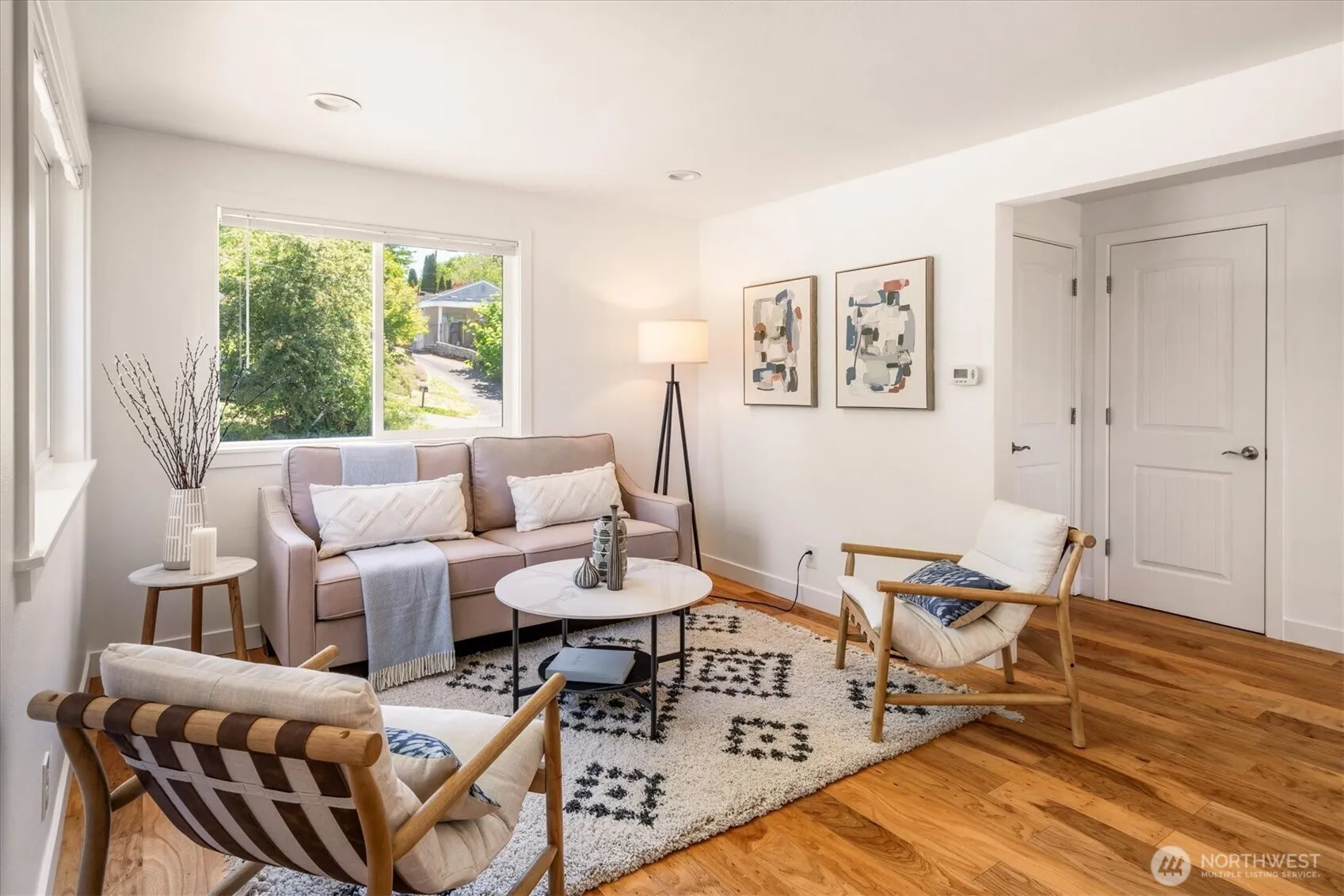 Property photo for 2315 S Bateman Street, Seattle photo 5