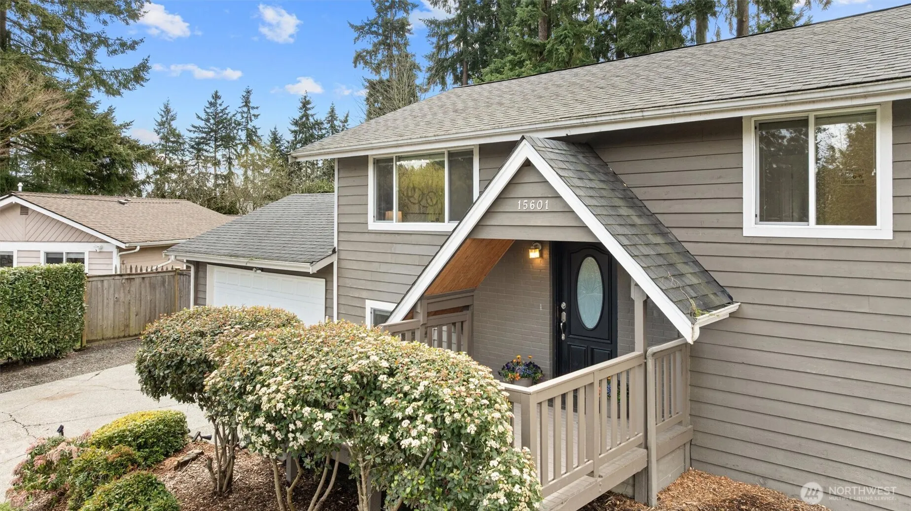 Property photo for 15601 125th Place Ne, Woodinville photo 3