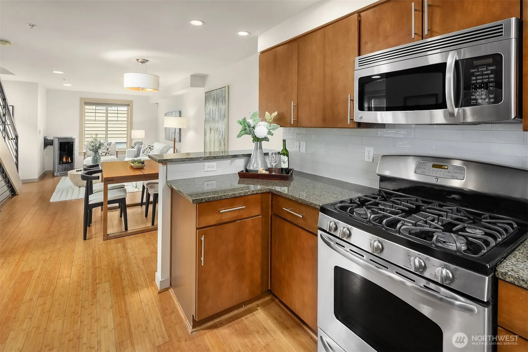 Property photo for 916 N 73rd Street #a, Seattle photo 5