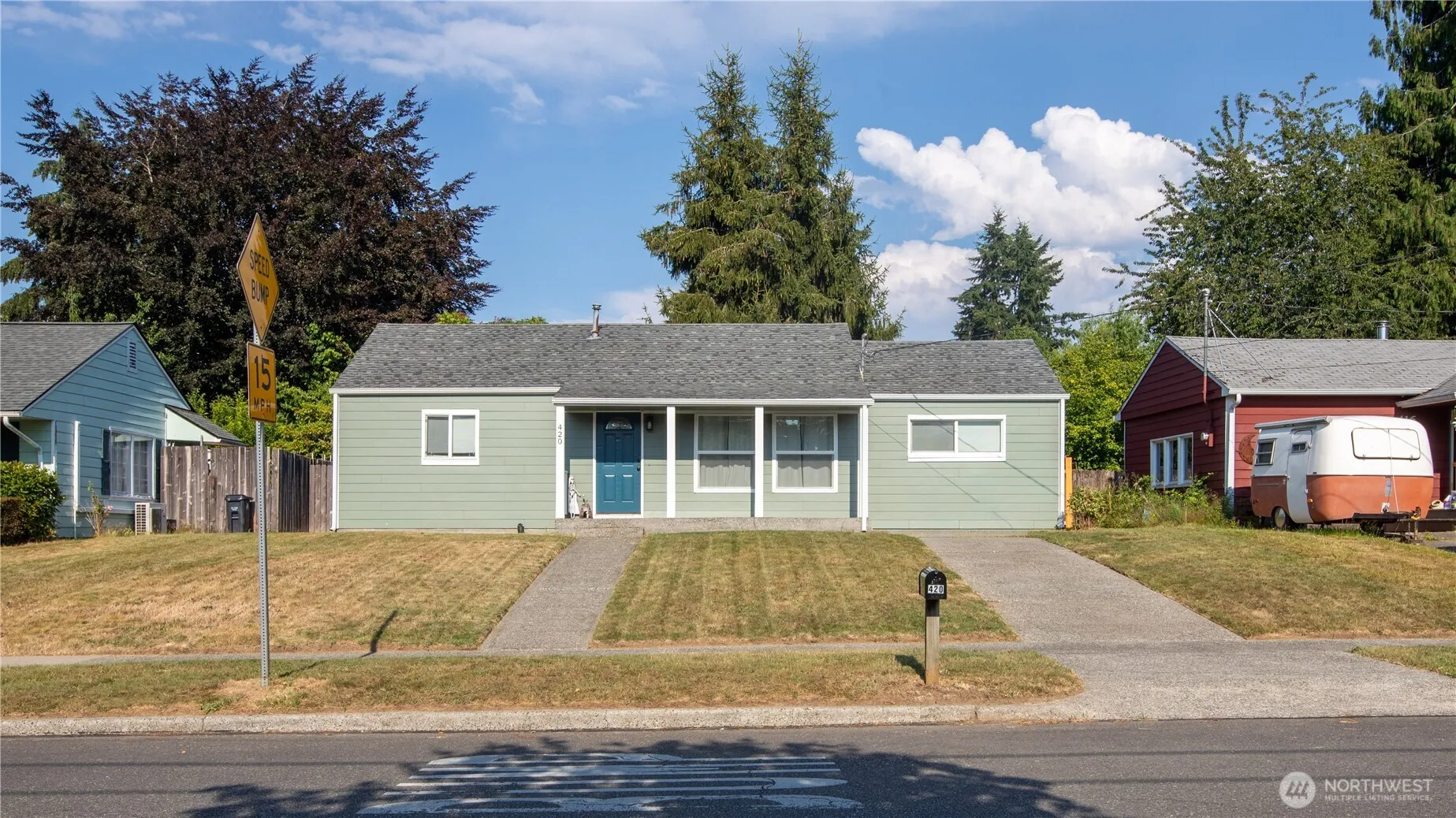 Property photo for 420 Wilson Street Ne, Olympia photo 2